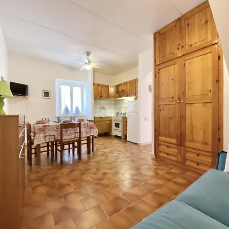 Holidaycasa Isabel - In Pieno Centro Storico Sperlonga