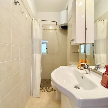 Apartment Holidaycasa Isabel - In Pieno Centro Storico Sperlonga