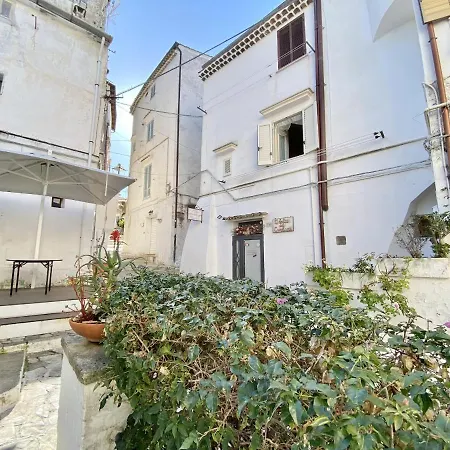 Apartment Holidaycasa Isabel - In Pieno Centro Storico *