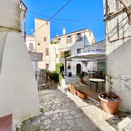 Holidaycasa Isabel - In Pieno Centro Storico Apartment *